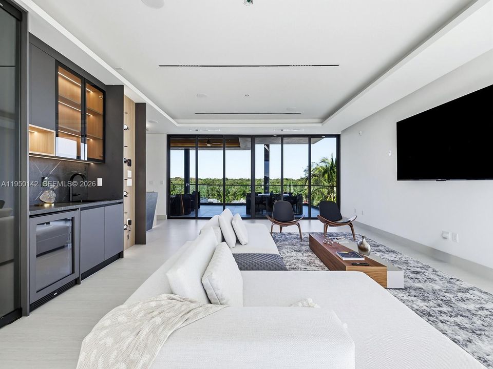 En Venta: $4,990,000 (5 camas, 5 baños, 3767 Pies cuadrados)