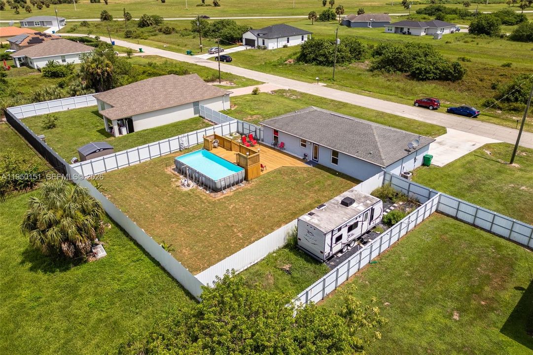 Vendido Recientemente: $269,000 (3 camas, 2 baños, 1204 Pies cuadrados)