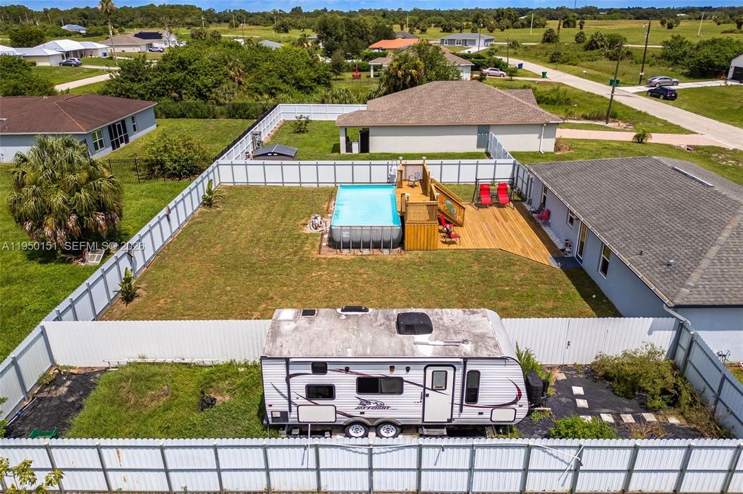 Vendido Recientemente: $269,000 (3 camas, 2 baños, 1204 Pies cuadrados)