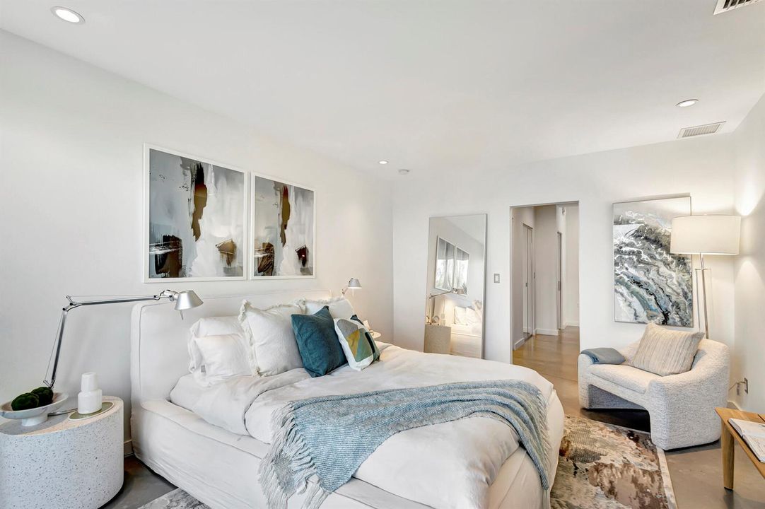 Guest bedroom