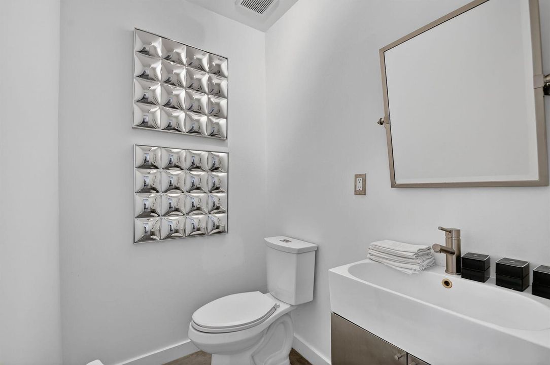 Powder room
