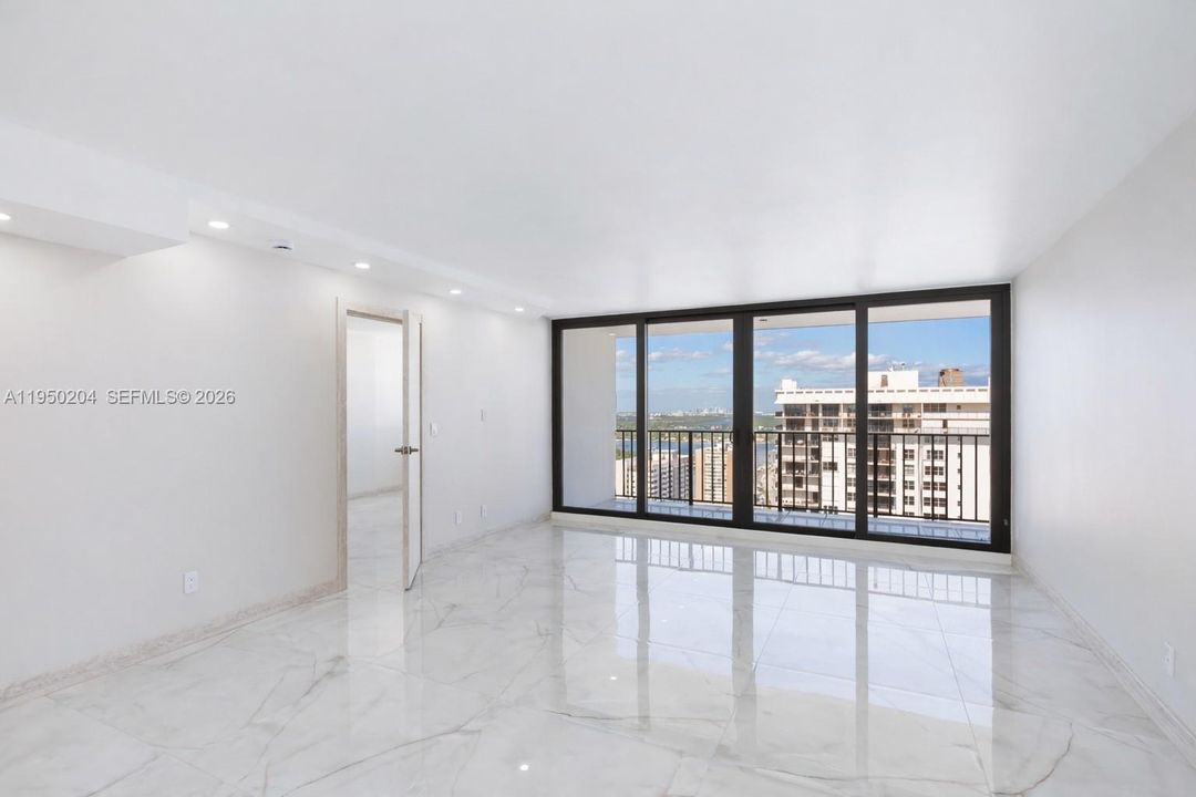 En Venta: $699,000 (2 camas, 2 baños, 1070 Pies cuadrados)