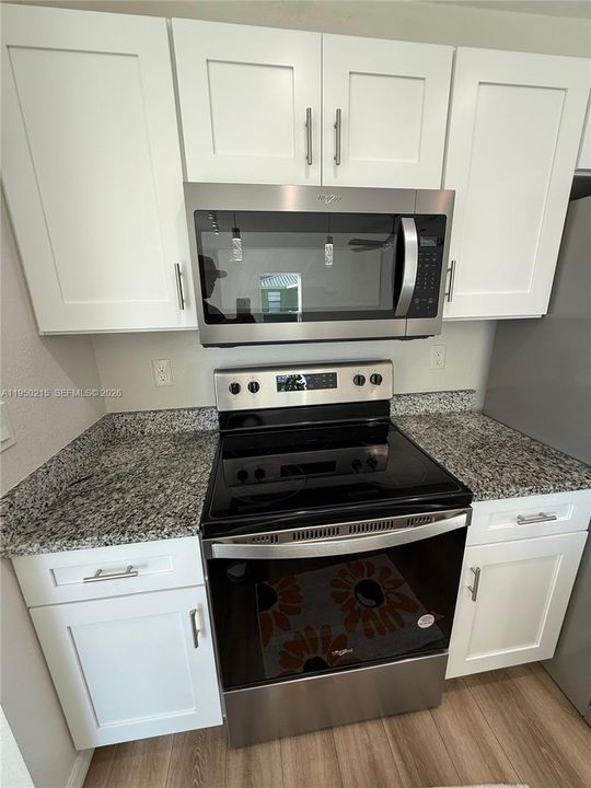 В аренду: $1,800 (3 спален, 2 ванн, 1400 Квадратных фут)