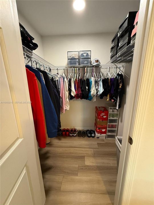 В аренду: $1,800 (3 спален, 2 ванн, 1400 Квадратных фут)