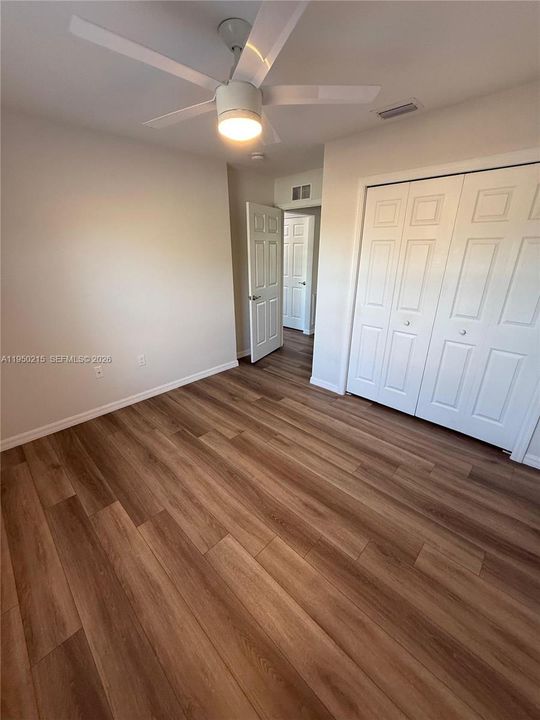 В аренду: $1,800 (3 спален, 2 ванн, 1400 Квадратных фут)