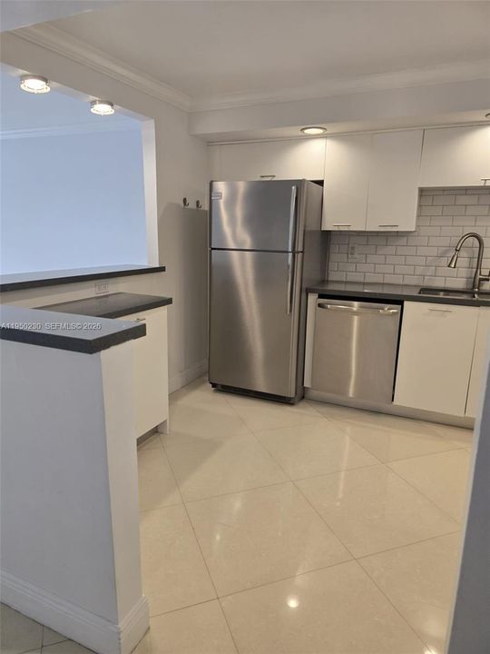 На продажу: $469,900 (1 спален, 1 ванн, 1064 Квадратных фут)