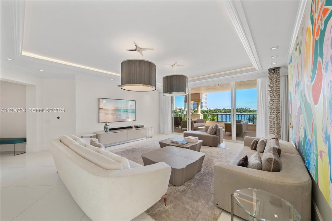 For Sale: $10,900,000 (4 beds, 4 baths, 3690 Square Feet)