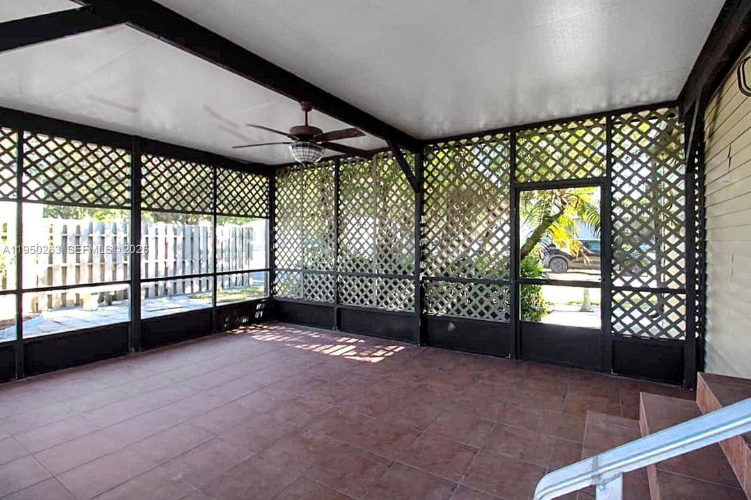 Patio #2 off kitchen