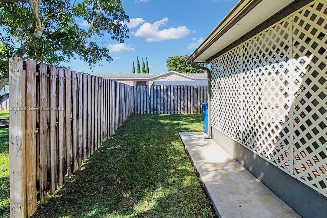 Side yard