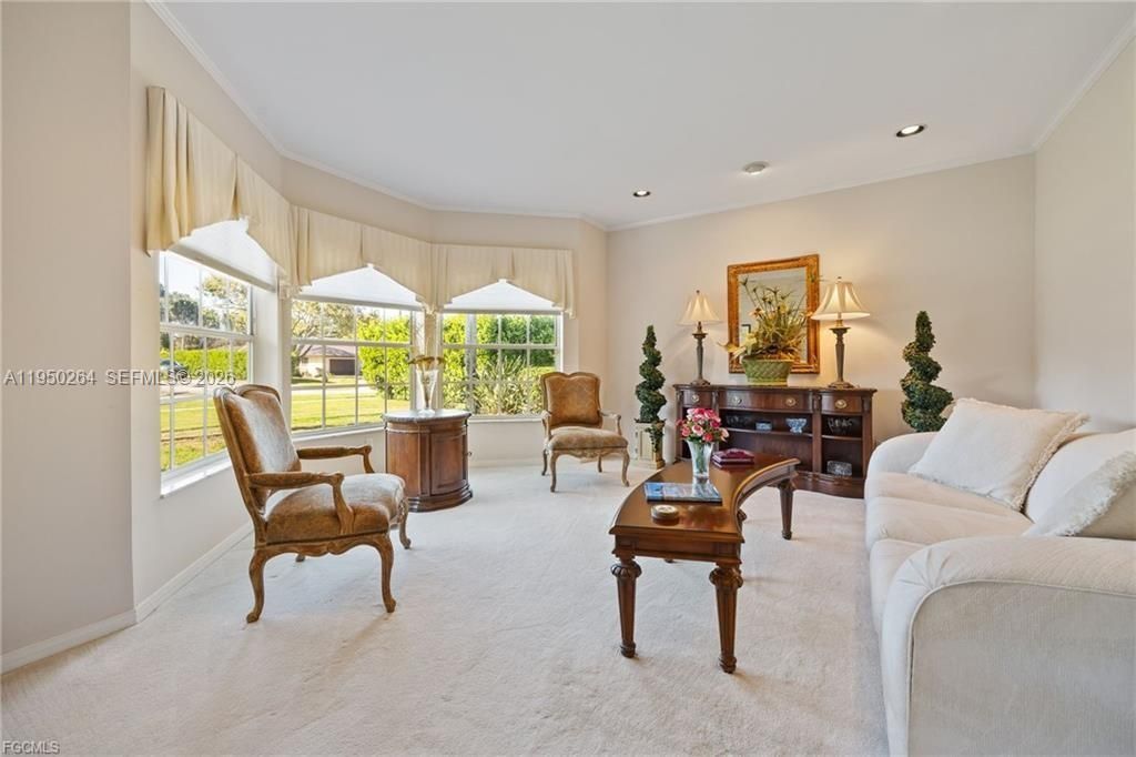 For Sale: $699,000 (4 beds, 3 baths, 3699 Square Feet)