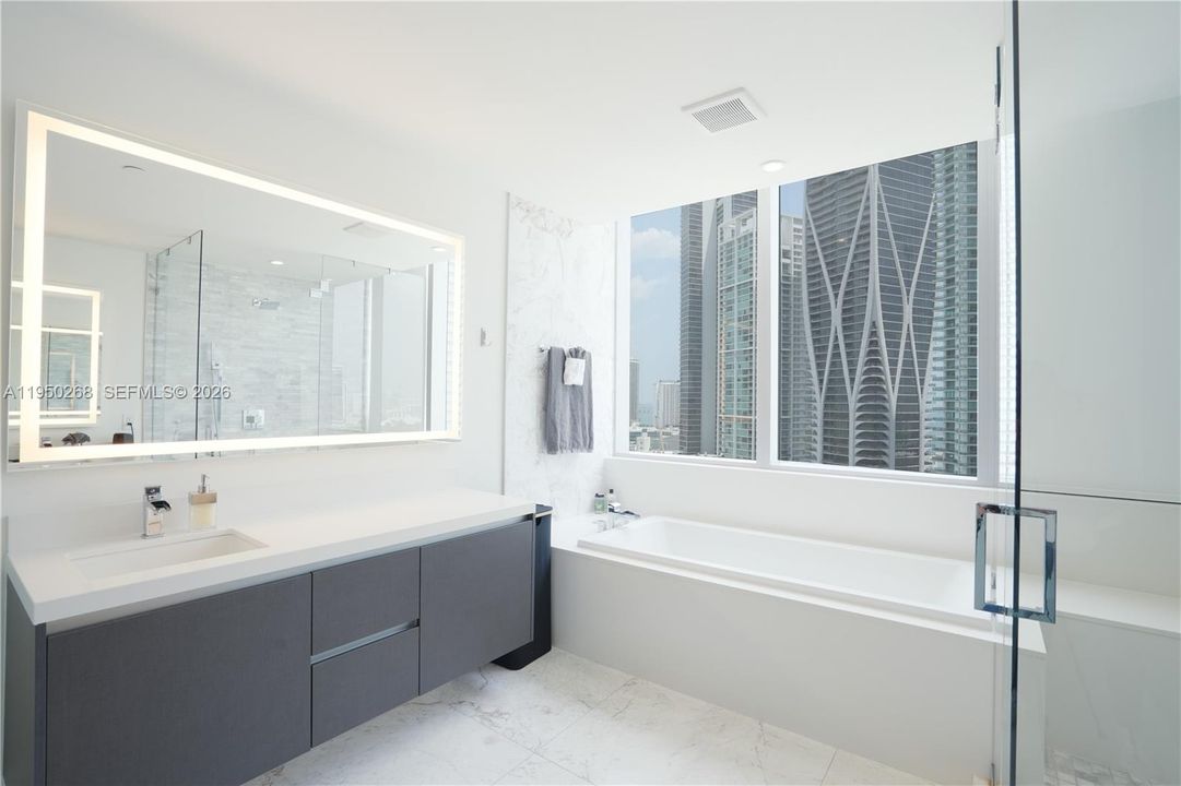 For Sale: $1,640,000 (3 beds, 4 baths, 2204 Square Feet)