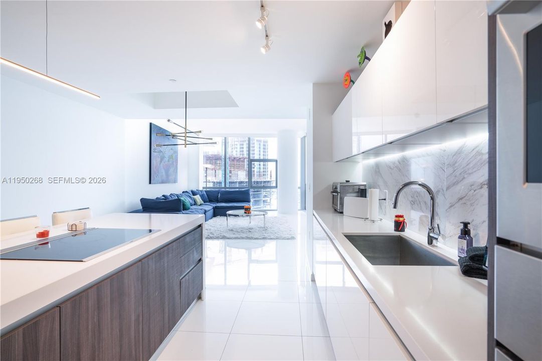 For Sale: $1,640,000 (3 beds, 4 baths, 2204 Square Feet)
