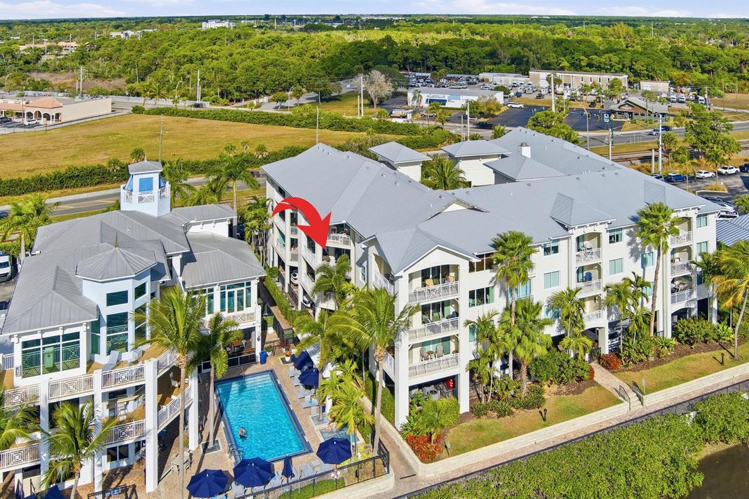 975_NW_Flagler_Ave_307_004_Arrow