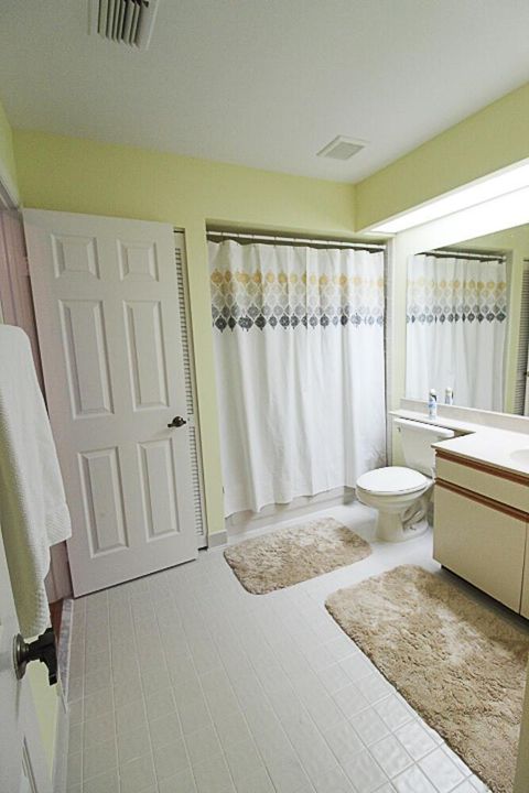 886 WINDERMERE 2ND BATH