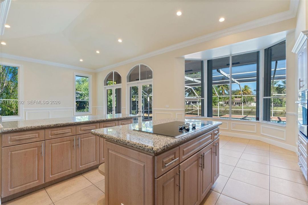 Active With Contract: $10,000 (4 beds, 4 baths, 3422 Square Feet)