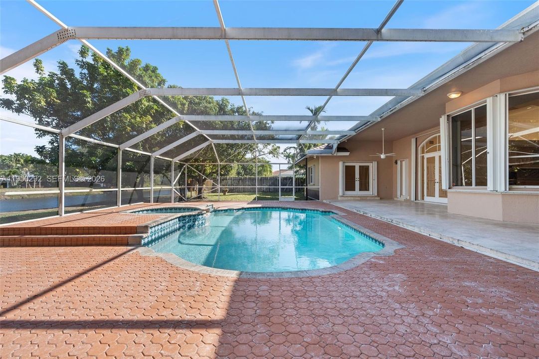 Active With Contract: $10,000 (4 beds, 4 baths, 3422 Square Feet)