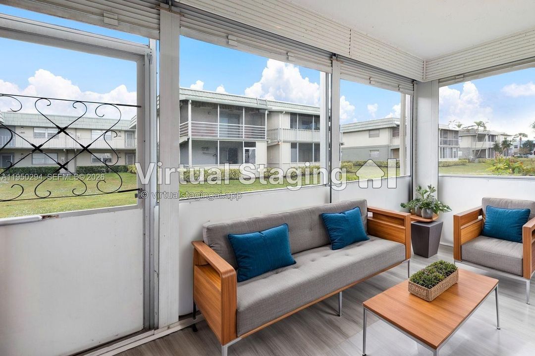 На продажу: $79,900 (1 спален, 1 ванн, 720 Квадратных фут)