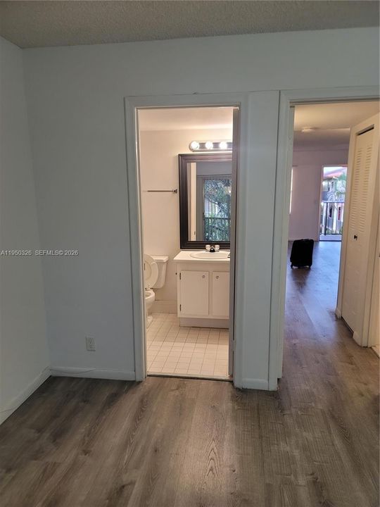 На продажу: $119,995 (1 спален, 1 ванн, 811 Квадратных фут)