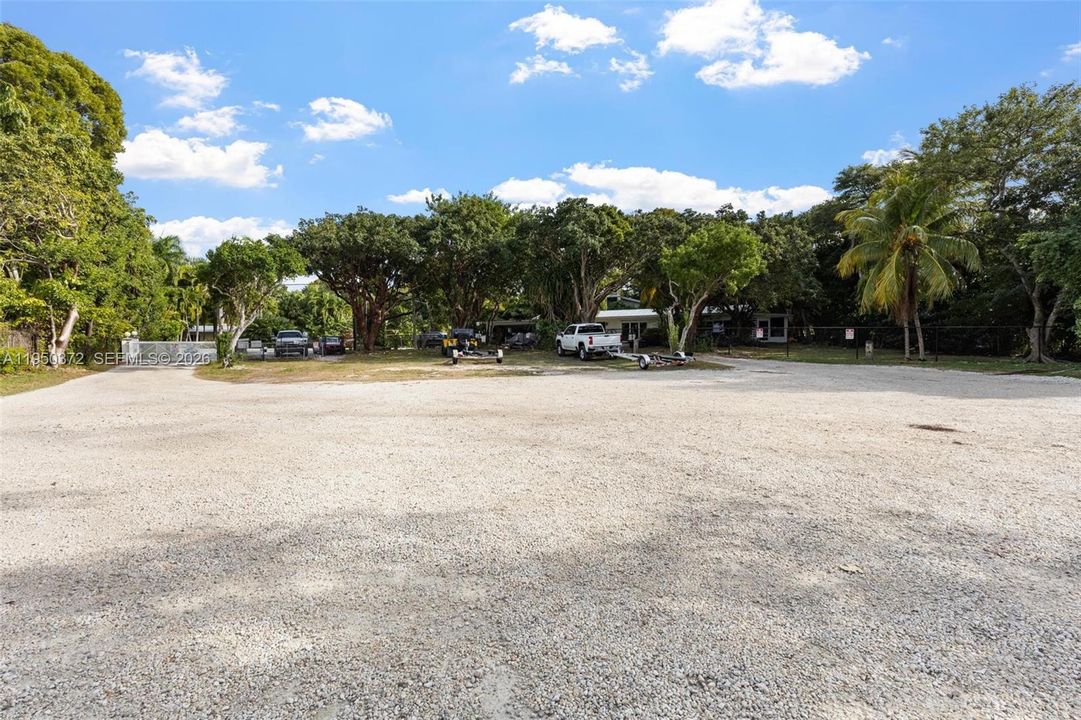 En Venta: $1,085,000 (3 camas, 2 baños, 1711 Pies cuadrados)