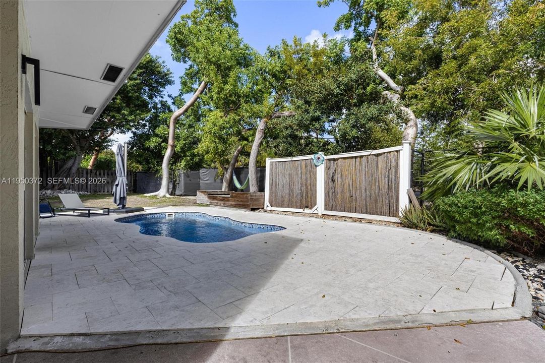En Venta: $1,085,000 (3 camas, 2 baños, 1711 Pies cuadrados)
