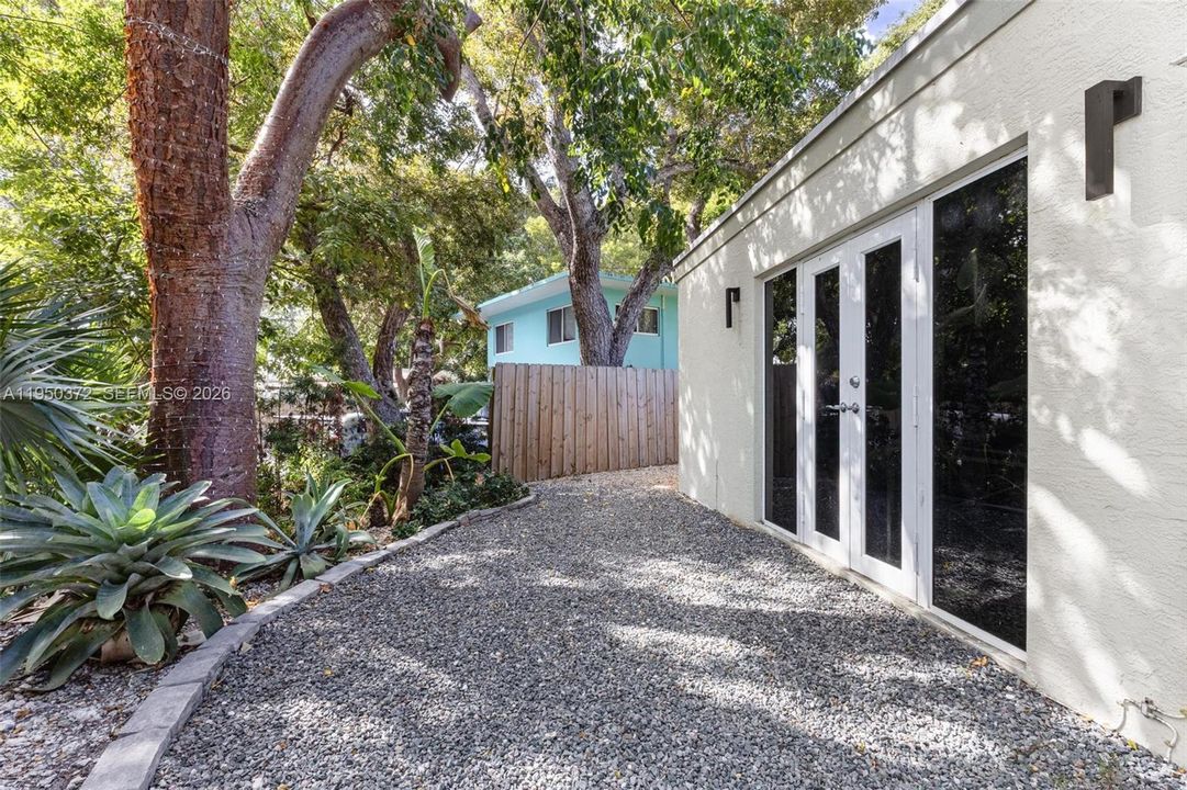 En Venta: $1,085,000 (3 camas, 2 baños, 1711 Pies cuadrados)