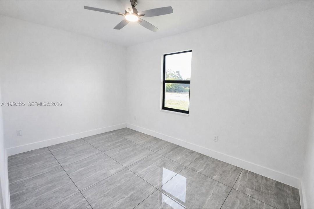 Active With Contract: $299,900 (3 beds, 2 baths, 1384 Square Feet)