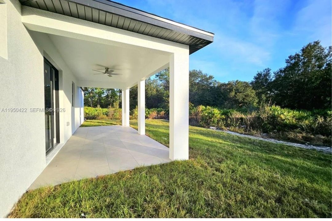 Active With Contract: $299,900 (3 beds, 2 baths, 1384 Square Feet)