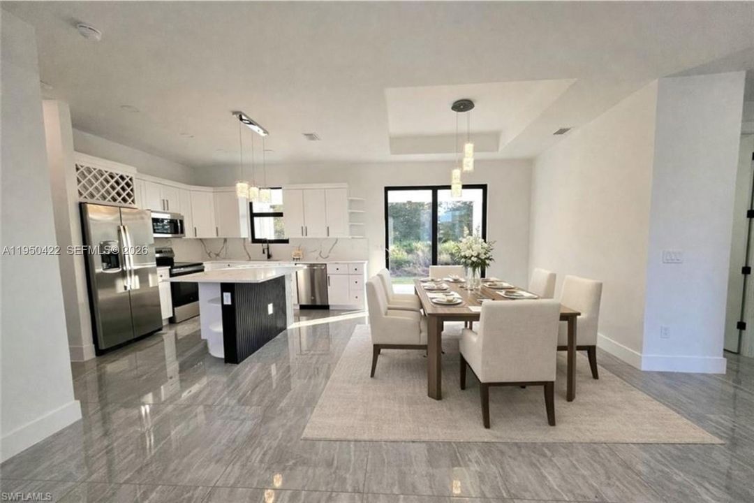 Active With Contract: $299,900 (3 beds, 2 baths, 1384 Square Feet)