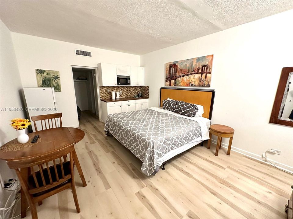 En Venta: $140,000 (1 camas, 1 baños, 320 Pies cuadrados)