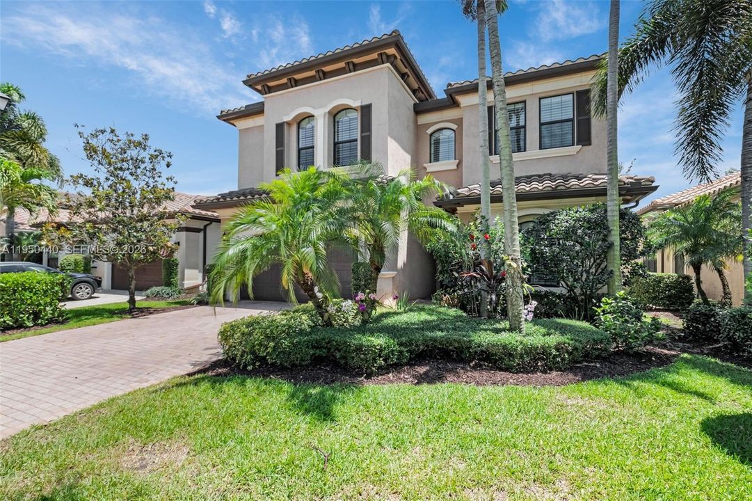 Recently Rented: $10,000 (4 beds, 4 baths, 3537 Square Feet)