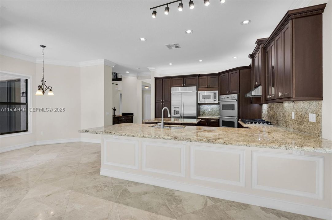 Recently Rented: $10,000 (4 beds, 4 baths, 3537 Square Feet)