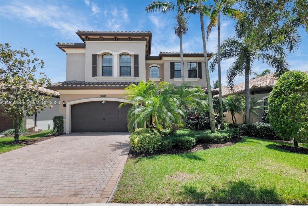 Recently Rented: $10,000 (4 beds, 4 baths, 3537 Square Feet)