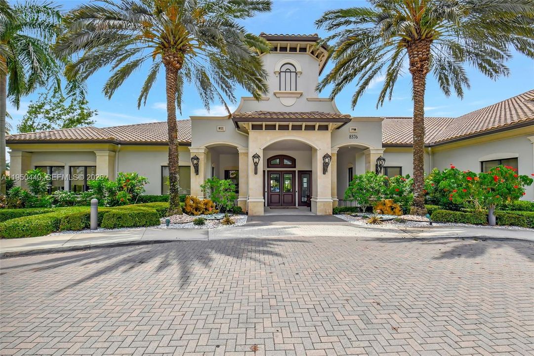 Recently Rented: $10,000 (4 beds, 4 baths, 3537 Square Feet)