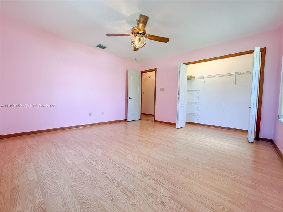 Recently Sold: $308,000 (4 beds, 2 baths, 2346 Square Feet)