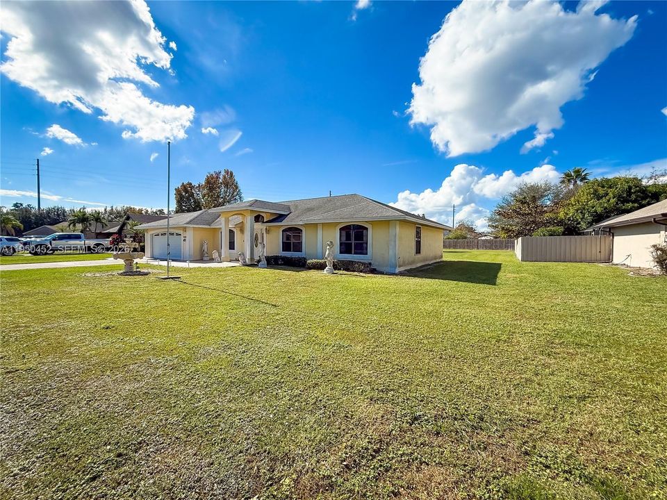 Recently Sold: $308,000 (4 beds, 2 baths, 2346 Square Feet)