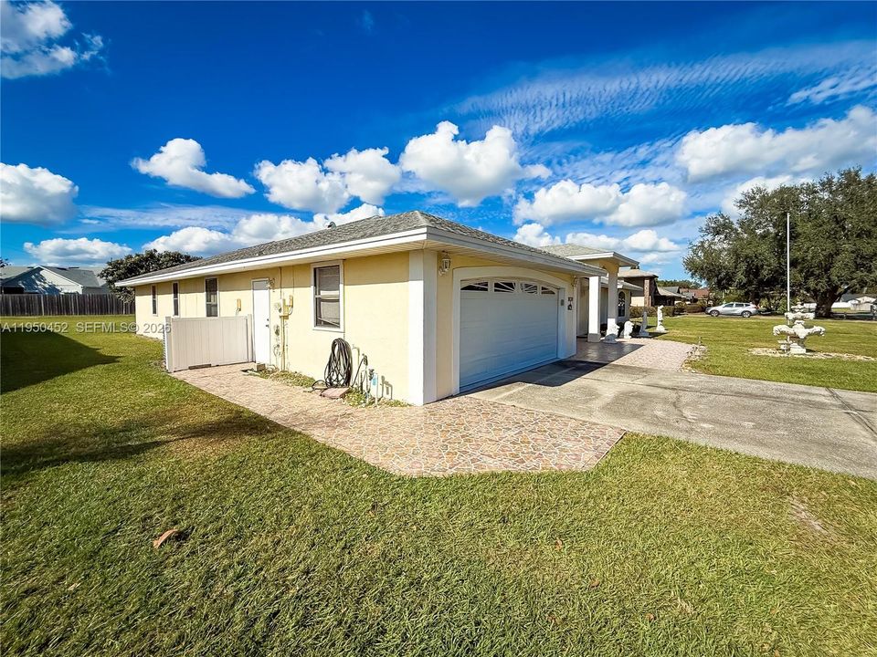Recently Sold: $308,000 (4 beds, 2 baths, 2346 Square Feet)