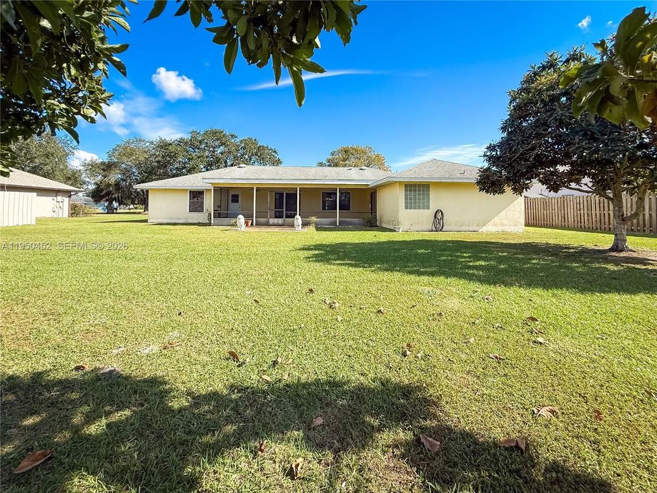 Recently Sold: $308,000 (4 beds, 2 baths, 2346 Square Feet)