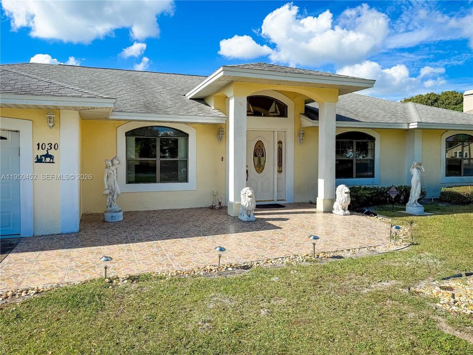 Recently Sold: $308,000 (4 beds, 2 baths, 2346 Square Feet)