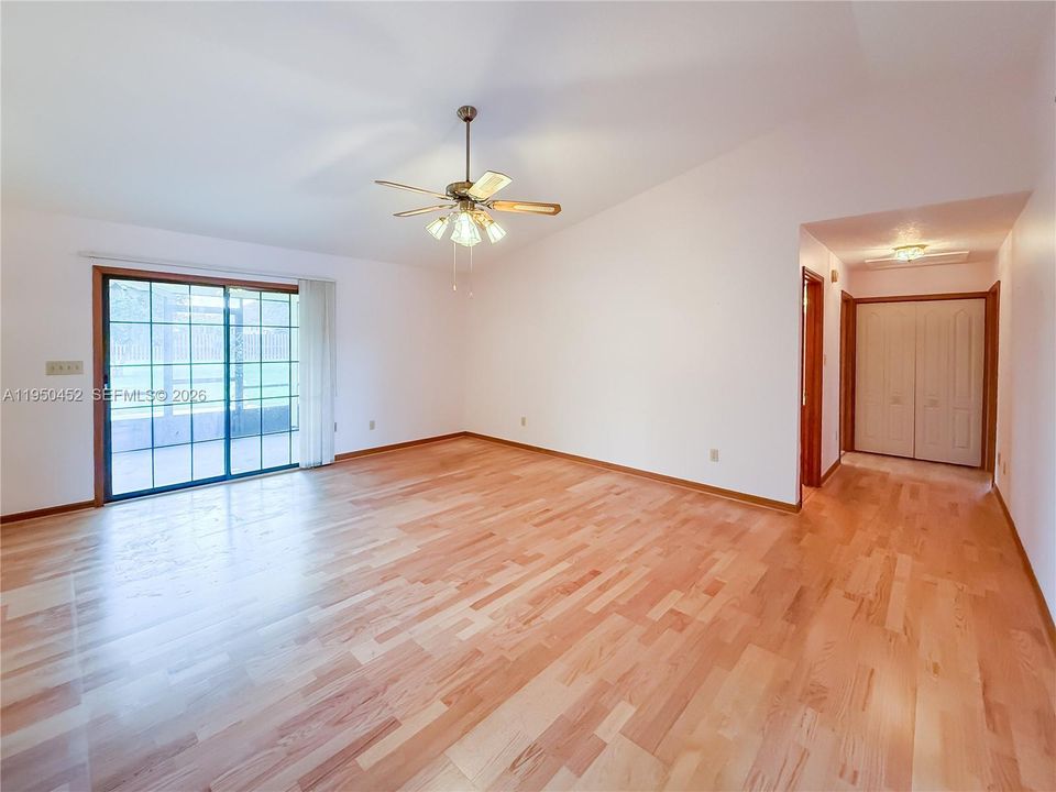Recently Sold: $308,000 (4 beds, 2 baths, 2346 Square Feet)