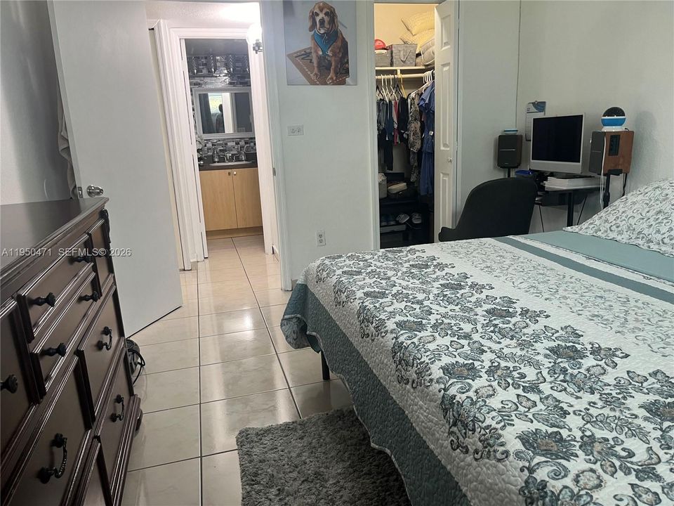 Vendido Recientemente: $180,000 (1 camas, 1 baños, 600 Pies cuadrados)