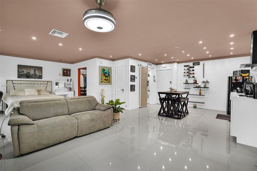 Activo con contrato: $267,000 (1 camas, 1 baños, 654 Pies cuadrados)