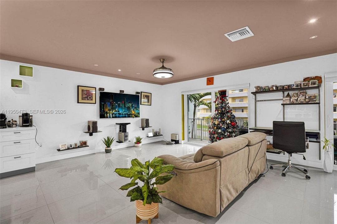 Activo con contrato: $267,000 (1 camas, 1 baños, 654 Pies cuadrados)