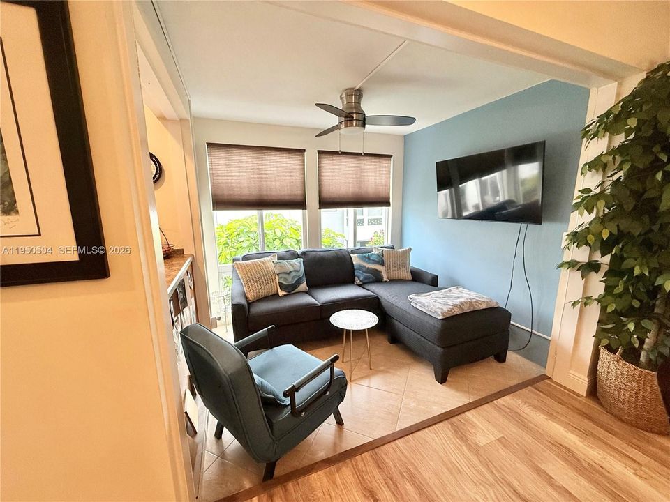 En Venta: $239,900 (1 camas, 1 baños, 950 Pies cuadrados)