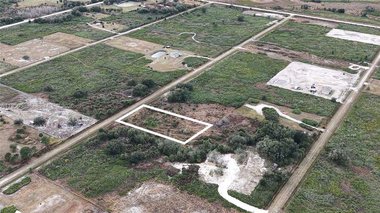 En Venta: $39,000 (1.25 acres)