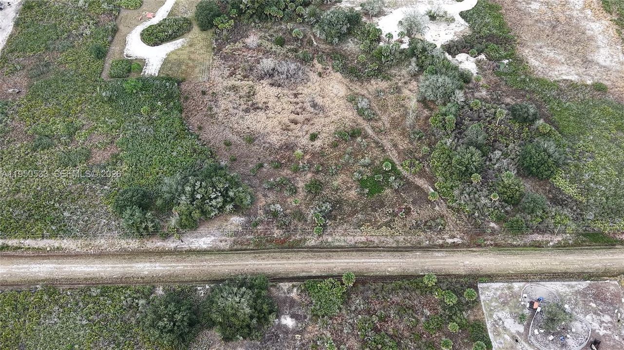 En Venta: $39,000 (1.25 acres)