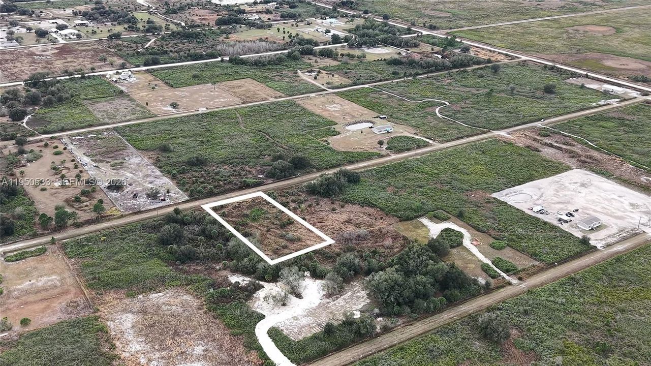 En Venta: $39,000 (1.25 acres)