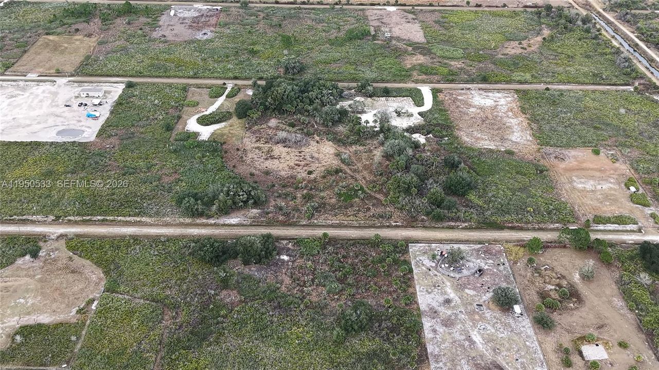 En Venta: $39,000 (1.25 acres)