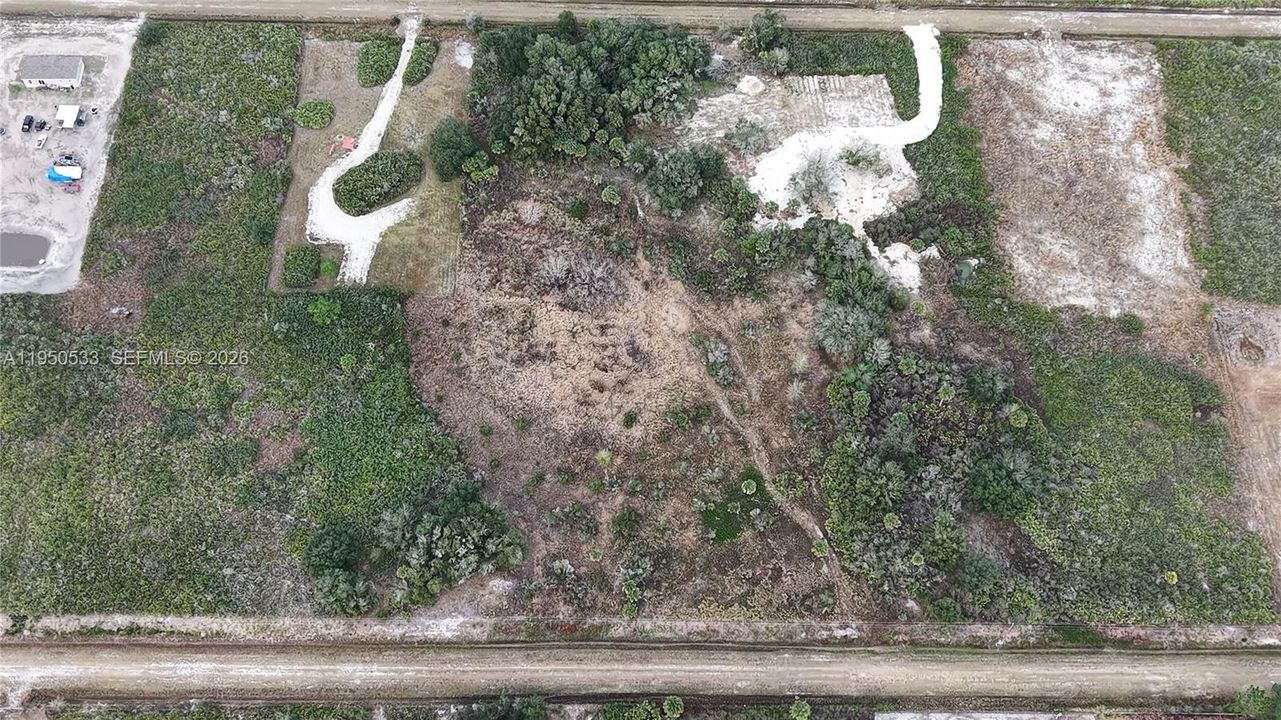 En Venta: $39,000 (1.25 acres)