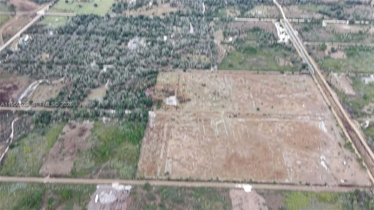 En Venta: $39,000 (1.25 acres)