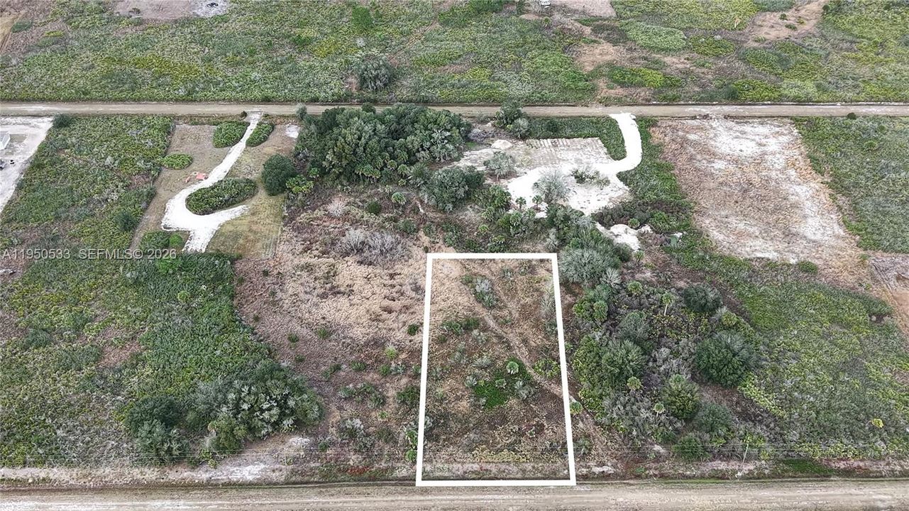 En Venta: $39,000 (1.25 acres)